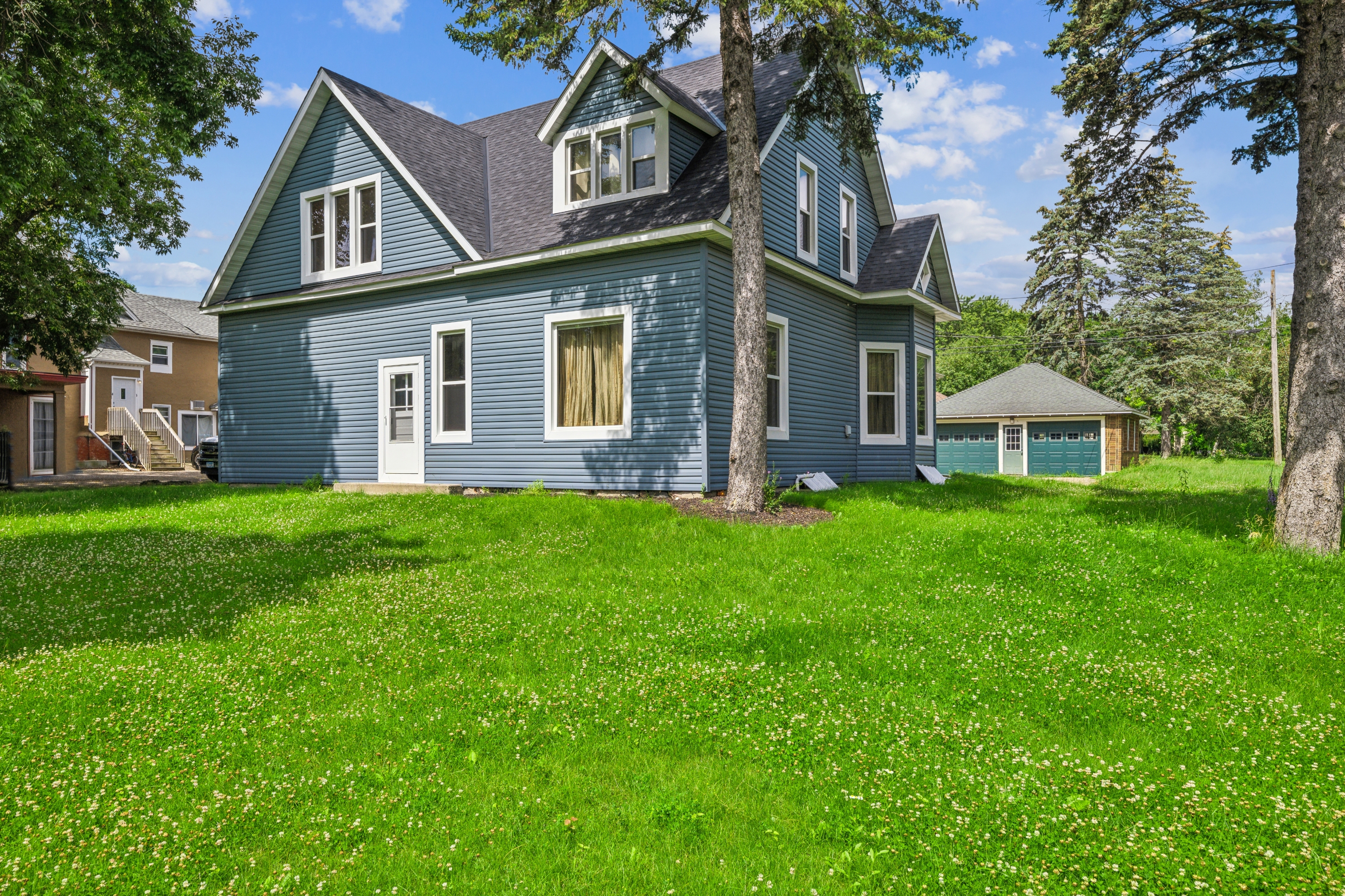 Property main image